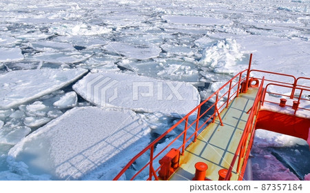The sea of drift ice in Monbetsu Hokkaido The sea of drift ice in Monbetsu Hokkaido 87357184