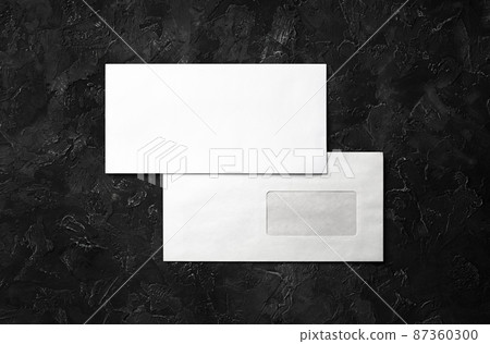Two paper envelopes 87360300