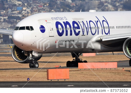 air plane, airplane, plane 87371032