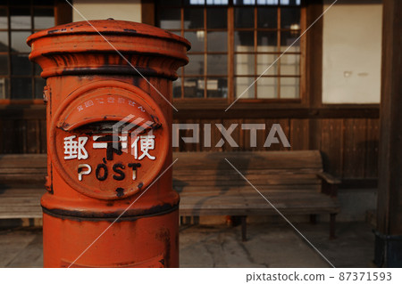 An old mailbox at the old Taisha station An old mailbox at the old Taisha station 87371593