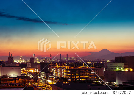 Silhouette of Mt. Fuji and evening view from Kawasaki Marien 87372067