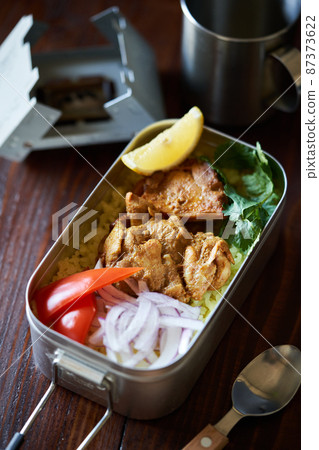 Tandoori chicken cooked in Mestin Tandoori chicken cooked in Mestin 87373622