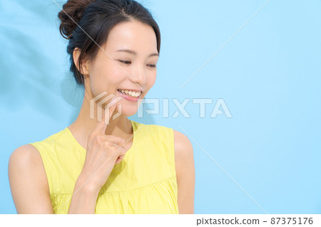Dental care light blue background Dental care light blue background 87375176