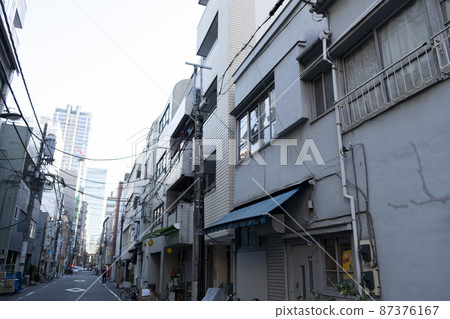 Suehirocho back alley 87376167