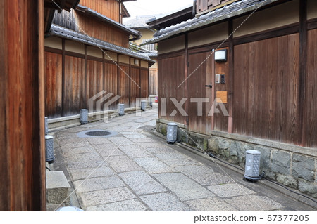 石堀浩司[京都] 87377205