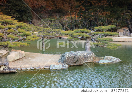 Ritsurin Garden, Midori Pond, Takamatsu City, Kagawa Prefecture Ritsurin Garden, Midori Pond, Takamatsu City, Kagawa Prefecture 87377871