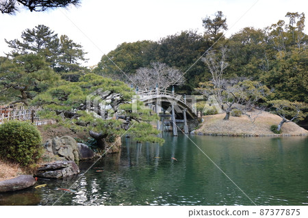 Ritsurin Garden Engetsu Bridge, Takamatsu City, Kagawa Prefecture Ritsurin Garden Engetsu Bridge, Takamatsu City, Kagawa Prefecture 87377875