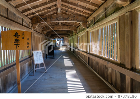 滋賀縣長濱市，琵琶湖，築部島，法言寺，後廊 87378180