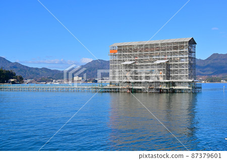建設中的宮島大鳥居 87379601
