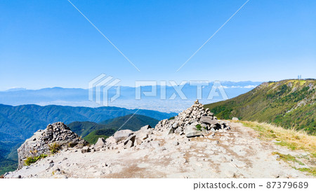 Utsukushigahara的風景：從山路向Keto國王和北阿爾卑斯山的看法 87379689