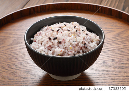 十五粒米 十五粒米 87382505