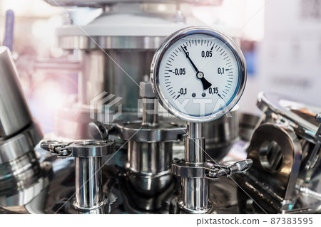 pressure manometer for measuring installed in water or gas systems and other industrial systems. 87383595