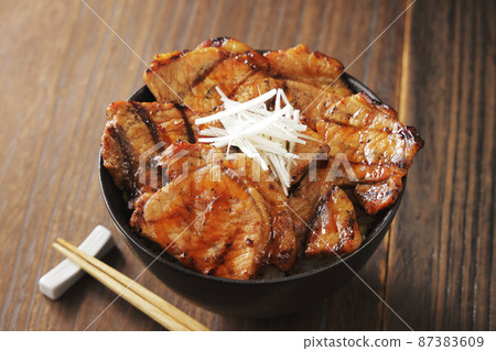 北海道十勝市帶廣的特產炭火燒 87383609