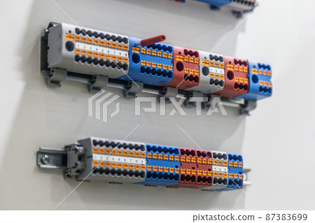 distribution terminals with push-in technology on a light 87383699