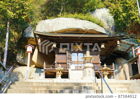 岡山縣笠岡市開龍寺白石島的奧之院大師堂 1 87384012
