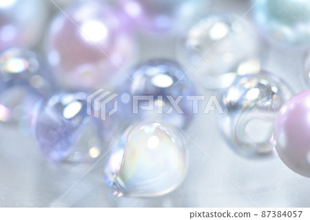Background material of beads (glass texture) ・ Shine and transparency Background material of beads (glass texture) ・ Shine and transparency 87384057