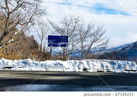 東京都西多摩區檜原村 東京市民之森的雪景 87384255