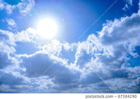 The sun and sky 87384290