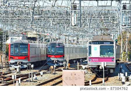 鐵路 私營鐵路:東武鐵道伊勢崎線 70000 系列 鐵路 私營鐵路:東武鐵道伊勢崎線 70000 系列 87384762