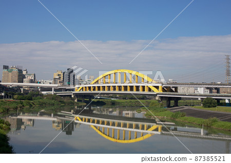 Taipei_bridge 87385521