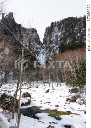 Frozen Ryuseino Falls / Sounkyo 87386012