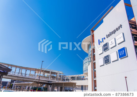 Ebina Station West Exit Scenery West Gate A pedestrian bridge connecting LaLaport Ebina Station West Exit Scenery West Gate A pedestrian bridge connecting LaLaport 87386673