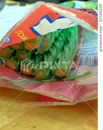 twizzlers licorice candy Key lime filled in the bag twizzlers licorice candy Key lime filled in the bag 87388109
