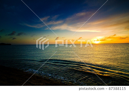Golden Hour (Shiozaki, Itoman City, Okinawa Prefecture) Golden Hour (Shiozaki, Itoman City, Okinawa Prefecture) 87388115