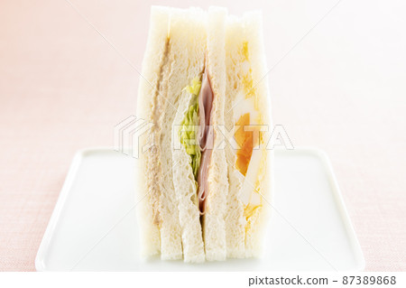 Delicious mixed sandwich 87389868