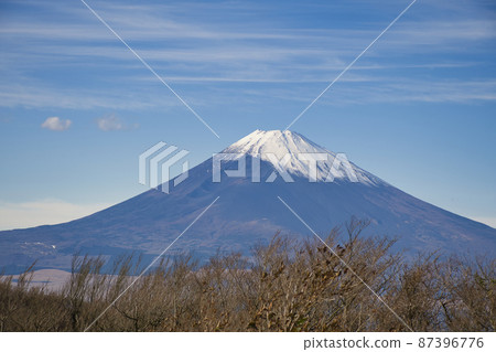 [Hakone] Mt. Fuji seen from the Yamabushi Pass Observatory 87396776