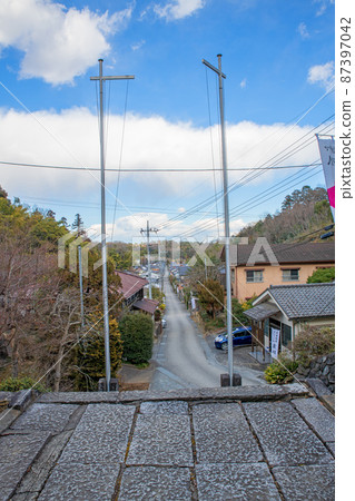 從仁王門正面看到的岩堂觀音正法寺東松山市 從仁王門正面看到的岩堂觀音正法寺東松山市 87397042