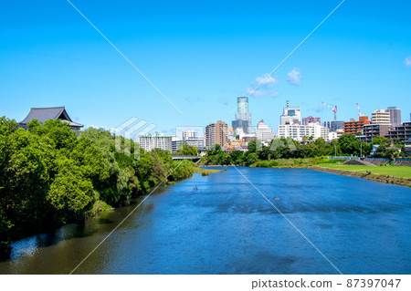 View of the upper reaches of Miyazawa Bridge, the city of trees, Sendai, early autumn, Hirose River, Atago dam View of the upper reaches of Miyazawa Bridge, the city of trees, Sendai, early autumn, Hirose River, Atago dam 87397047