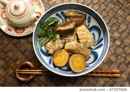 Tit Ko Chun(Kakuni 豬肉)越南菜 Tit Ko Chun(Kakuni 豬肉)越南菜 87397606
