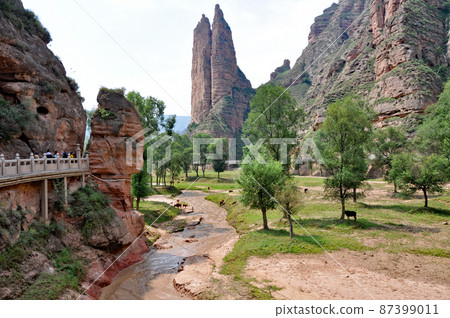 The strange rocks of Bingling Temple, a key point on the Silk Road in Lanzhou, Gansu Province, China 87399011