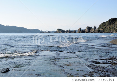 Hashiguiiwa (Hashiguiiwa from Kiihime) [Kushimoto Town, Wakayama Prefecture] 87399194
