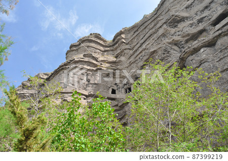 中國青海省西寧市北山市北山崖北禪寺道觀 87399219