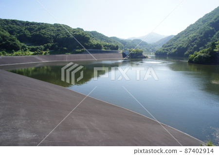 Daimon Dam and Lake Kiyosato Daimon Dam and Lake Kiyosato 87402914