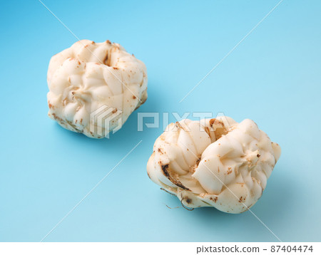 Lily root Lily root 87404474