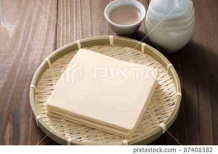 酒糟和清酒 酒糟和清酒 87408382