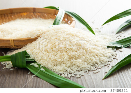 Raw rice with Aromatic Pandan 87409221