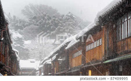 下雪的金澤市東茶屋區 / 東山 / 2022 年 2 月 下雪的金澤市東茶屋區 / 東山 / 2022 年 2 月 87409995