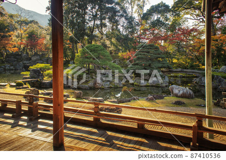 京都醍醐寺三寶院秋景 京都醍醐寺三寶院秋景 87410536