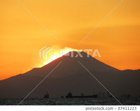 稻毛海灘的鑽石富士 87411223