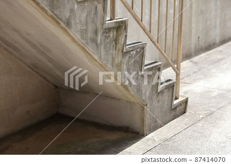 混凝土樓梯的形象 混凝土樓梯的形象 87414070