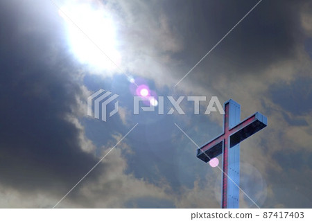 The cross of the sky and the brilliance of the sun The cross of the sky and the brilliance of the sun 87417403