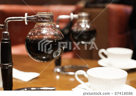 Siphoned coffee 87418086