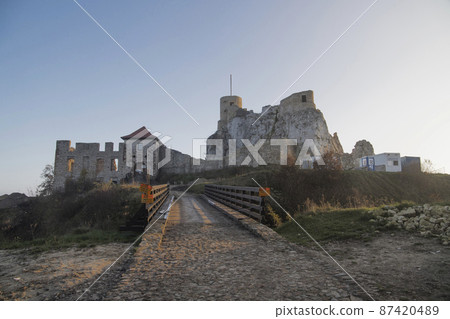 Rabsztyn medieval castle in Silesia, Poalnd 87420489