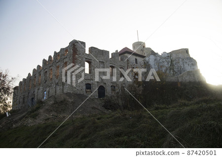 Rabsztyn medieval castle in Silesia, Poalnd Rabsztyn medieval castle in Silesia, Poalnd 87420501