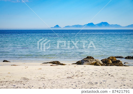 Seascape in Gimsoysand, Lofoten islands, Norway 87421791
