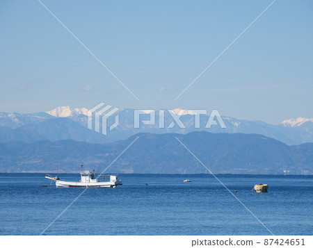 從沼津市邊田看南阿爾卑斯山的春天 87424651